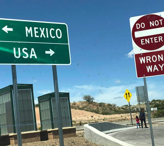 US Mexico border 02